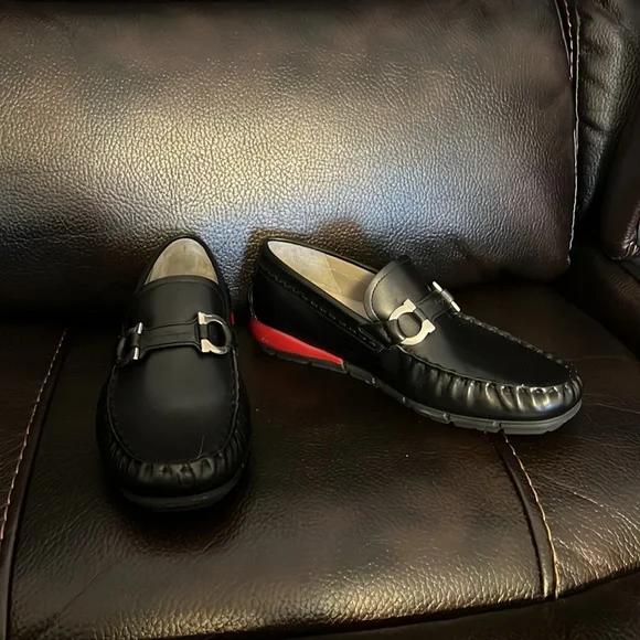 SALVATORE FERRAGAMO Tasby leather driver loafer shoes NEW  display picture 2
